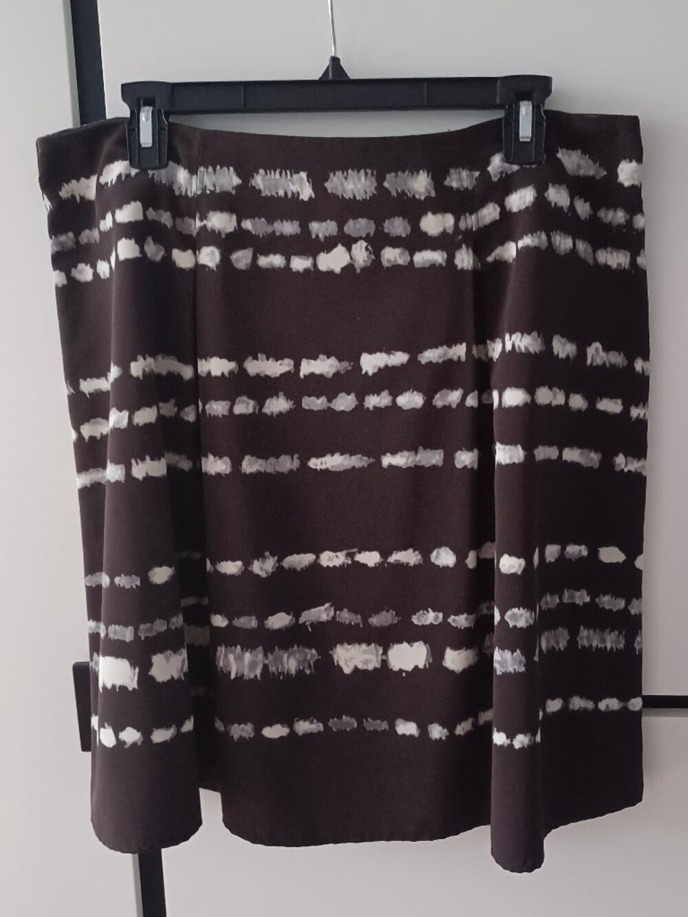 Vera Wang brown skirt, size 12